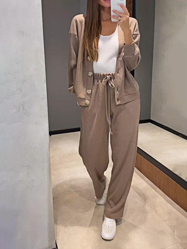Giada | Two-Piece Button-Up Jacket and Trouser Ensemble