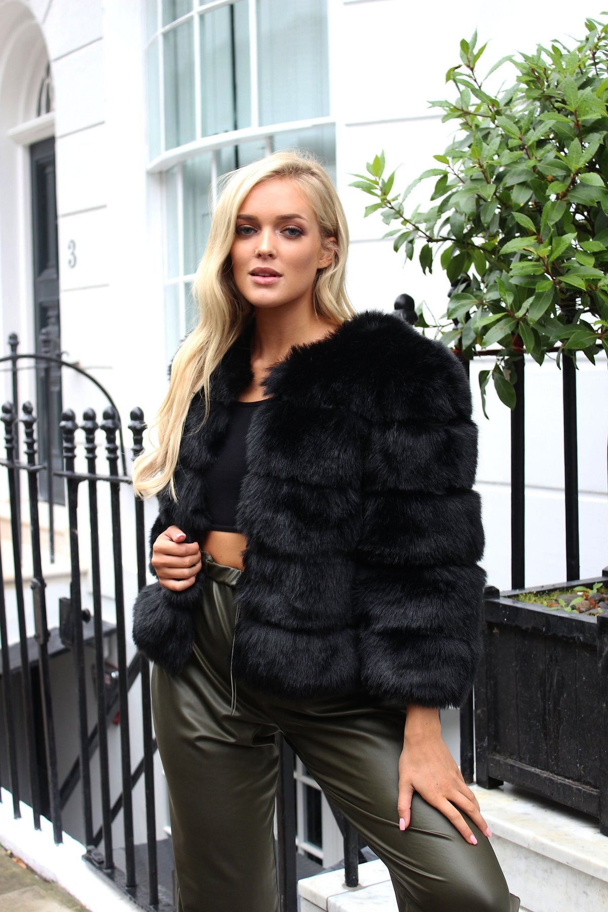 Nila | Chic Faux Leather Jacket