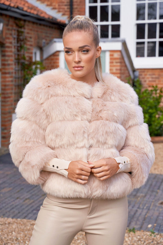 Nila | Chic Faux Leather Jacket