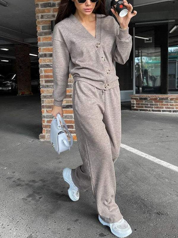 Giada | Two-Piece Button-Up Jacket and Trouser Ensemble