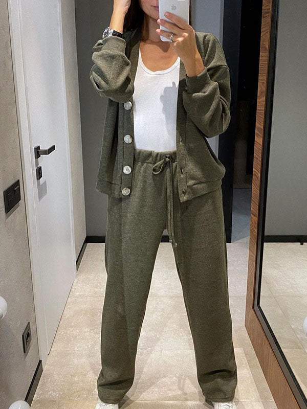 Giada | Two-Piece Button-Up Jacket and Trouser Ensemble