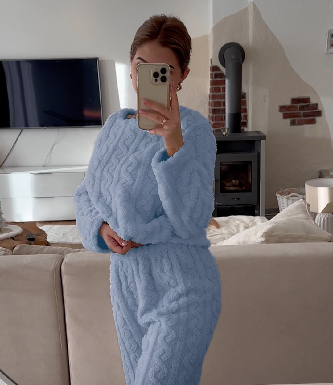 Fabricia | Cozy Fleece Pajama Set